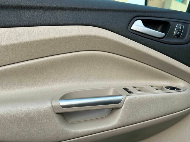 Белый Ситроен Берлинго, объемом двигателя 2 л и пробегом 410 тыс. км за 3990 $, фото 10 на Automoto.ua