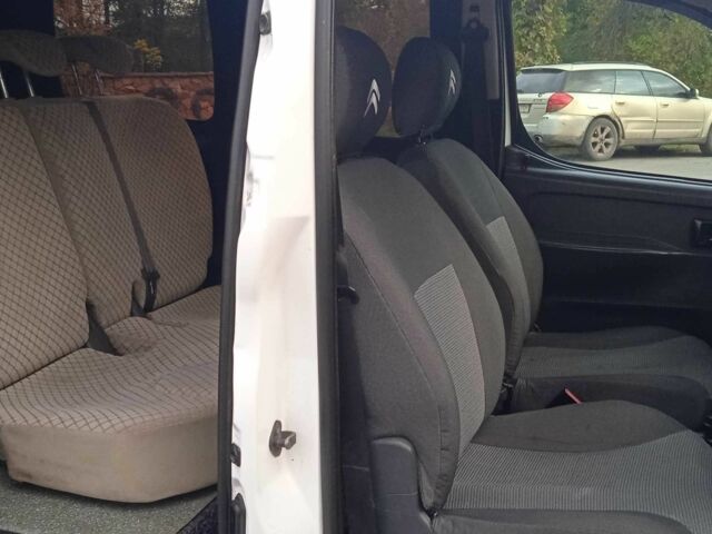 Білий Сітроен Берлінго, об'ємом двигуна 1.9 л та пробігом 300 тис. км за 3680 $, фото 13 на Automoto.ua