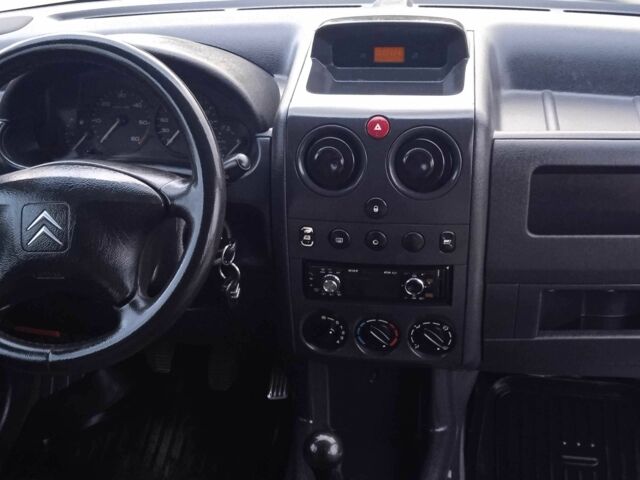 Білий Сітроен Берлінго, об'ємом двигуна 1.9 л та пробігом 300 тис. км за 3680 $, фото 12 на Automoto.ua