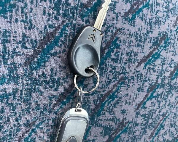 Белый Ситроен Берлинго, объемом двигателя 1.87 л и пробегом 119 тыс. км за 4250 $, фото 36 на Automoto.ua