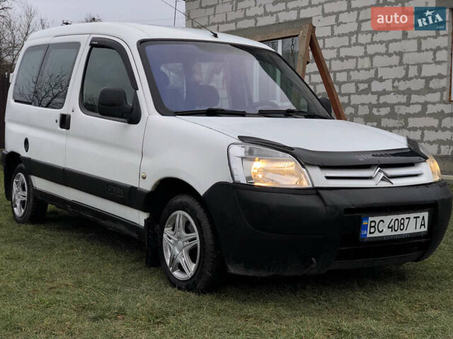Белый Ситроен Берлинго, объемом двигателя 1.87 л и пробегом 344 тыс. км за 3299 $, фото 1 на Automoto.ua