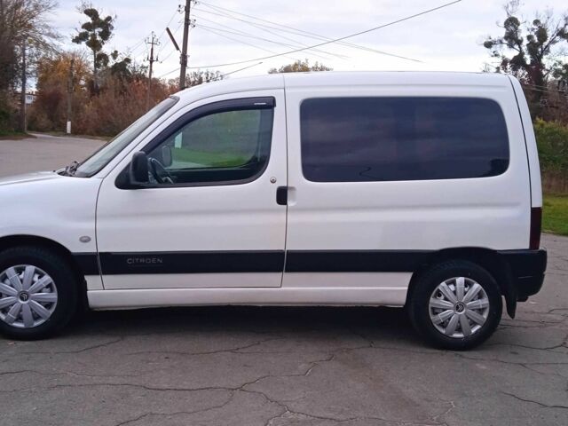 Білий Сітроен Берлінго, об'ємом двигуна 1.9 л та пробігом 300 тис. км за 3680 $, фото 5 на Automoto.ua