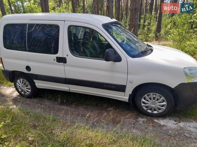 Білий Сітроен Берлінго, об'ємом двигуна 1.9 л та пробігом 323 тис. км за 3299 $, фото 14 на Automoto.ua