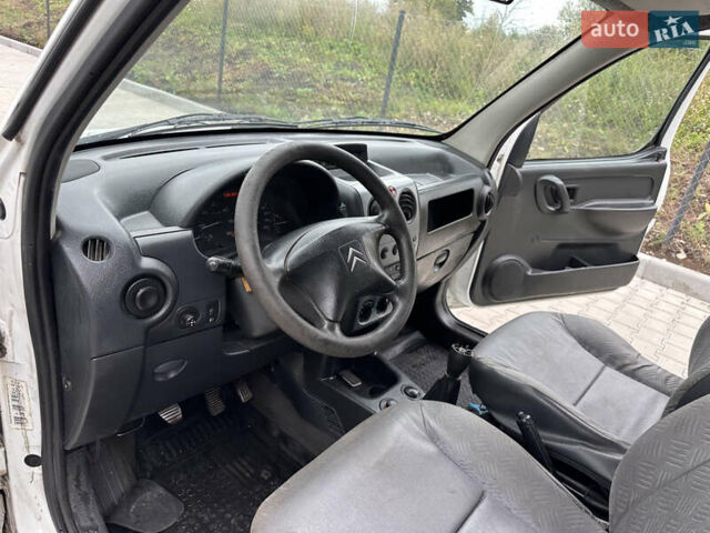 Білий Сітроен Берлінго, об'ємом двигуна 2 л та пробігом 370 тис. км за 3000 $, фото 11 на Automoto.ua