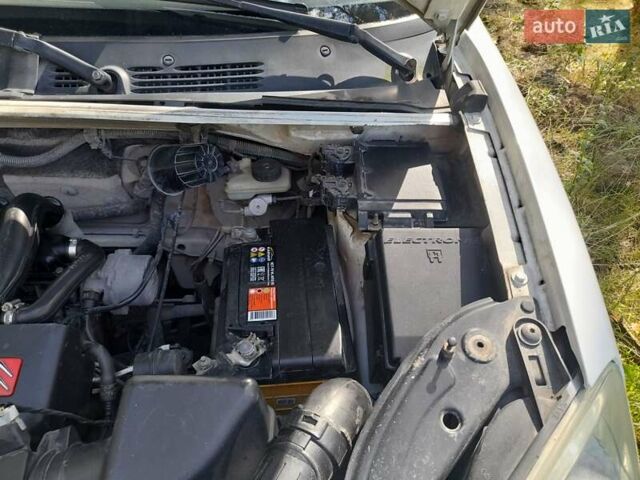 Білий Сітроен Берлінго, об'ємом двигуна 1.9 л та пробігом 323 тис. км за 3299 $, фото 43 на Automoto.ua