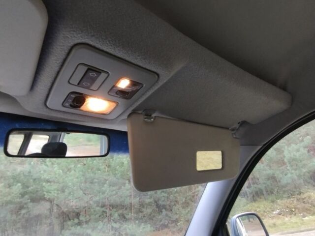 Ситроен Берлинго 2004 в Славуте на Automoto.ua Белый Ситроен Берлинго, объемом двигателя 2 л и пробегом 350 тыс. км за 3000 $, фото 7 на Automoto.ua