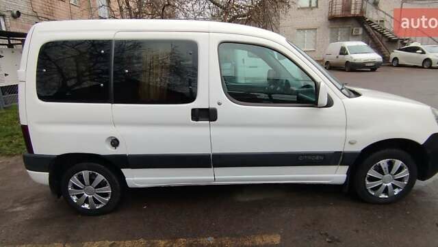 Білий Сітроен Берлінго, об'ємом двигуна 1.9 л та пробігом 311 тис. км за 3500 $, фото 4 на Automoto.ua