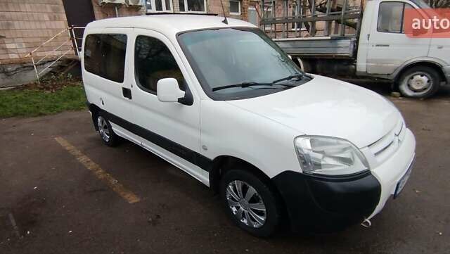 Білий Сітроен Берлінго, об'ємом двигуна 1.9 л та пробігом 311 тис. км за 3500 $, фото 3 на Automoto.ua