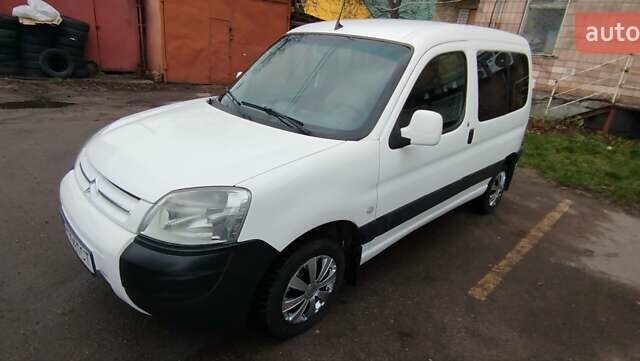 Білий Сітроен Берлінго, об'ємом двигуна 1.9 л та пробігом 311 тис. км за 3500 $, фото 1 на Automoto.ua