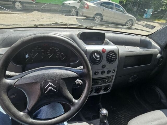 Білий Сітроен Берлінго, об'ємом двигуна 1.9 л та пробігом 260 тис. км за 1650 $, фото 4 на Automoto.ua