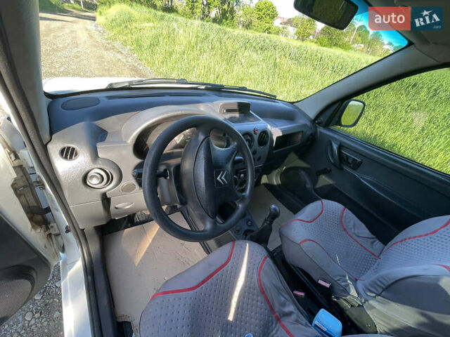 Ситроен Берлинго 2004 в Черновцах на Automoto.ua Белый Ситроен Берлинго, объемом двигателя 1.87 л и пробегом 443 тыс. км за 3500 $, фото 8 на Automoto.ua