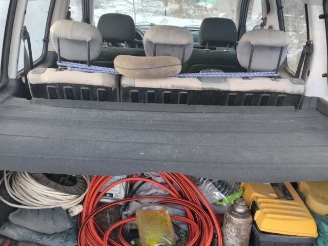 Білий Сітроен Берлінго, об'ємом двигуна 1.9 л та пробігом 300 тис. км за 2850 $, фото 2 на Automoto.ua