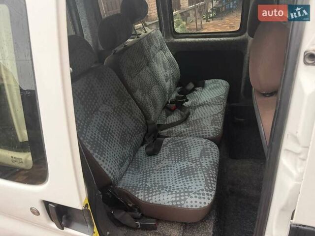 Белый Ситроен Берлинго, объемом двигателя 1.9 л и пробегом 170 тыс. км за 3800 $, фото 5 на Automoto.ua