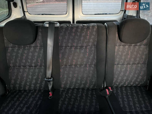 Білий Сітроен Берлінго, об'ємом двигуна 1.9 л та пробігом 270 тис. км за 3600 $, фото 9 на Automoto.ua