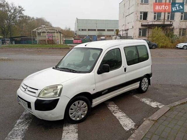 Білий Сітроен Берлінго, об'ємом двигуна 1.9 л та пробігом 245 тис. км за 2543 $, фото 3 на Automoto.ua