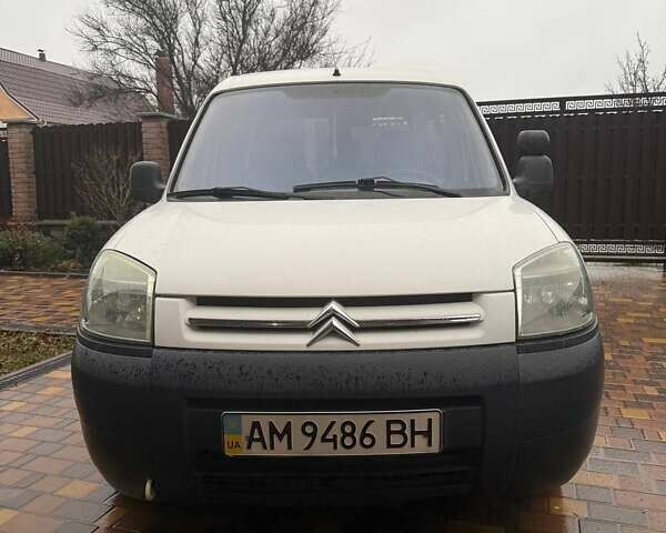 Белый Ситроен Берлинго, объемом двигателя 1.9 л и пробегом 170 тыс. км за 3800 $, фото 3 на Automoto.ua