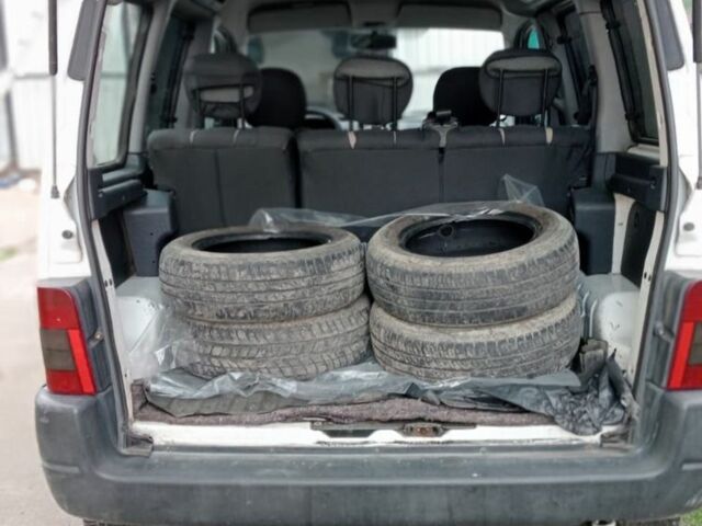 Білий Сітроен Берлінго, об'ємом двигуна 1.9 л та пробігом 275 тис. км за 3100 $, фото 4 на Automoto.ua