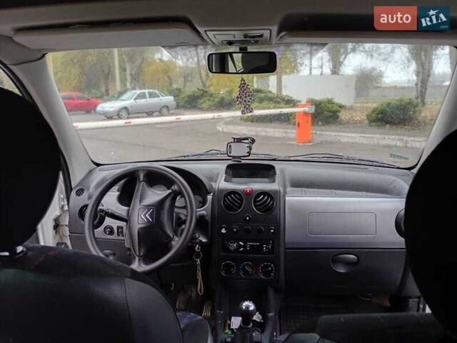 Білий Сітроен Берлінго, об'ємом двигуна 1.9 л та пробігом 245 тис. км за 2543 $, фото 9 на Automoto.ua