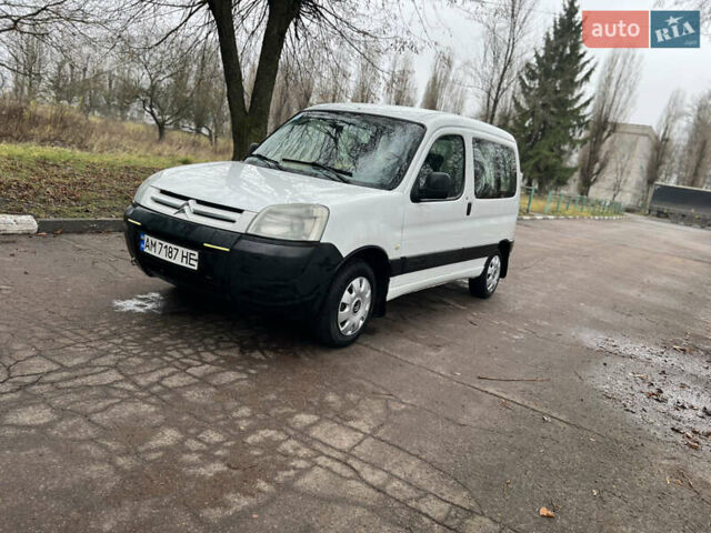 Белый Ситроен Берлинго, объемом двигателя 1.9 л и пробегом 210 тыс. км за 3800 $, фото 10 на Automoto.ua