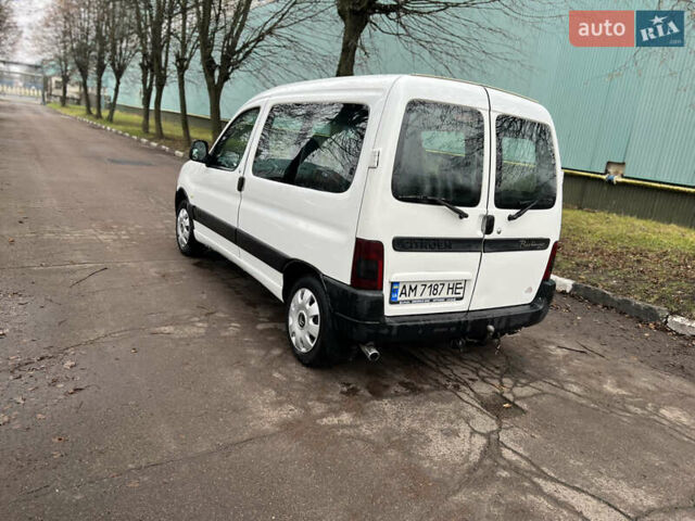 Белый Ситроен Берлинго, объемом двигателя 1.9 л и пробегом 210 тыс. км за 3800 $, фото 6 на Automoto.ua