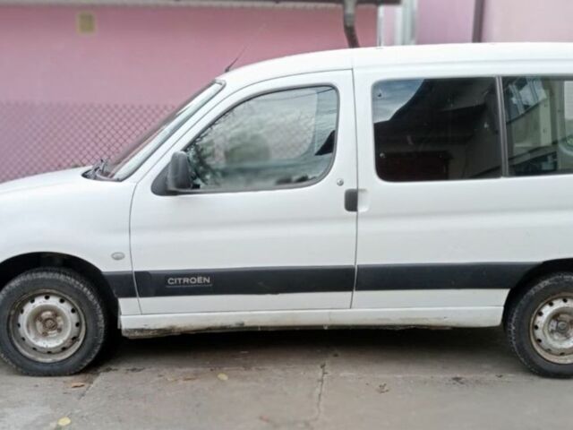 Білий Сітроен Берлінго, об'ємом двигуна 1.9 л та пробігом 275 тис. км за 3100 $, фото 1 на Automoto.ua