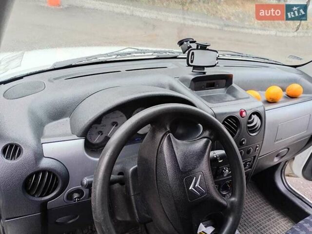 Білий Сітроен Берлінго, об'ємом двигуна 1.9 л та пробігом 245 тис. км за 2543 $, фото 10 на Automoto.ua