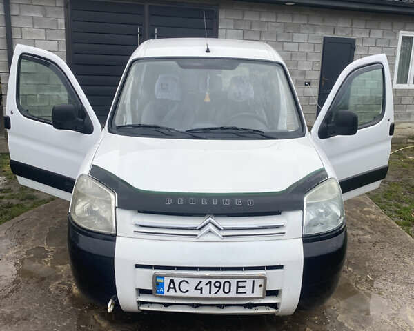 Белый Ситроен Берлинго, объемом двигателя 2 л и пробегом 315 тыс. км за 3250 $, фото 9 на Automoto.ua