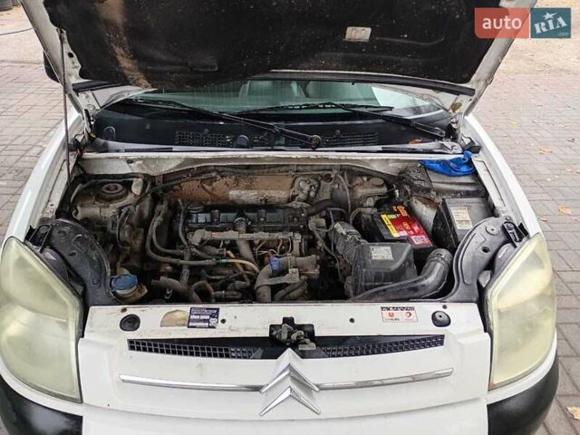 Білий Сітроен Берлінго, об'ємом двигуна 1.9 л та пробігом 245 тис. км за 2543 $, фото 8 на Automoto.ua