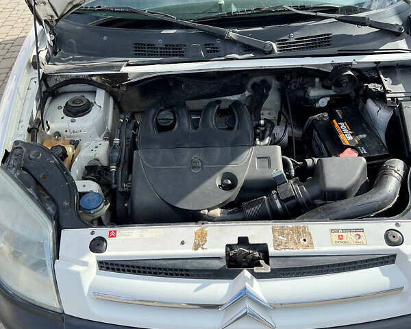 Ситроен Берлинго 2006 в Стрые на Automoto.ua Белый Ситроен Берлинго, объемом двигателя 1.9 л и пробегом 246 тыс. км за 4100 $, фото 45 на Automoto.ua