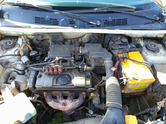 Білий Сітроен Берлінго, об'ємом двигуна 1.4 л та пробігом 185 тис. км за 2700 $, фото 5 на Automoto.ua