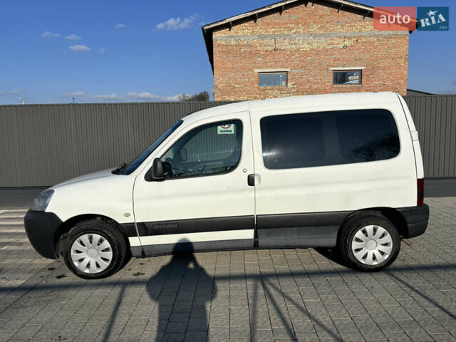 Белый Ситроен Берлинго, объемом двигателя 1.9 л и пробегом 375 тыс. км за 3300 $, фото 3 на Automoto.ua