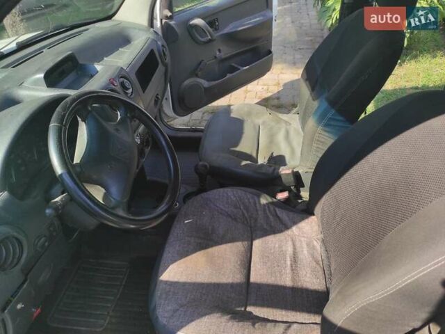 Білий Сітроен Берлінго, об'ємом двигуна 1.36 л та пробігом 79 тис. км за 3200 $, фото 7 на Automoto.ua