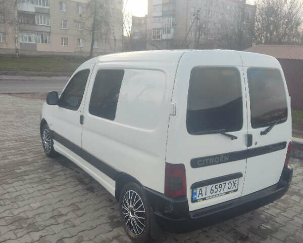 Белый Ситроен Берлинго, объемом двигателя 1.36 л и пробегом 280 тыс. км за 3000 $, фото 5 на Automoto.ua