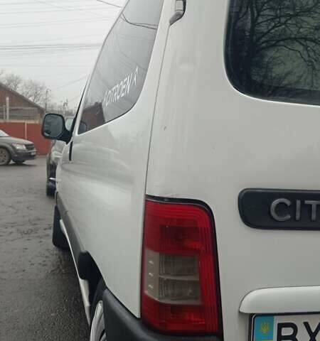 Белый Ситроен Берлинго, объемом двигателя 1.87 л и пробегом 303 тыс. км за 3550 $, фото 22 на Automoto.ua