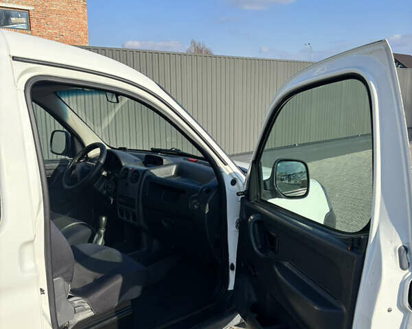 Белый Ситроен Берлинго, объемом двигателя 1.9 л и пробегом 375 тыс. км за 3300 $, фото 7 на Automoto.ua