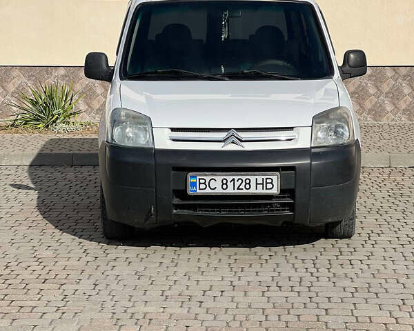 Ситроен Берлинго 2006 в Стрые на Automoto.ua Белый Ситроен Берлинго, объемом двигателя 1.9 л и пробегом 246 тыс. км за 4100 $, фото 19 на Automoto.ua