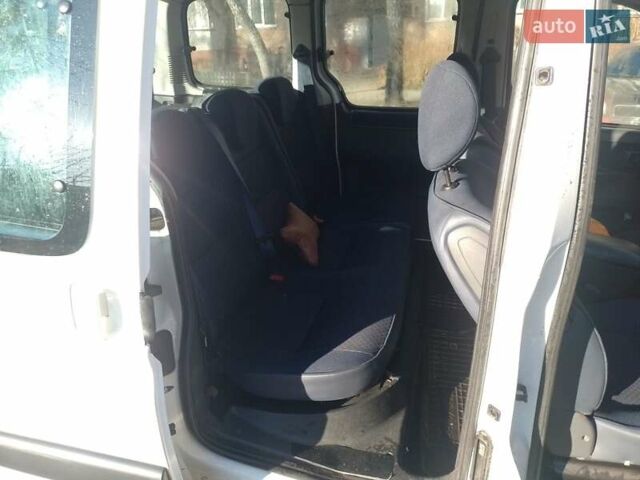 Белый Ситроен Берлинго, объемом двигателя 1.59 л и пробегом 273 тыс. км за 4700 $, фото 7 на Automoto.ua