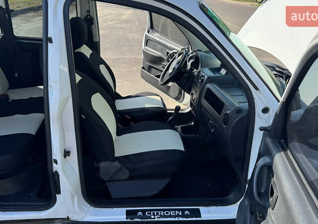 Ситроен Берлинго 2006 в Ровно на Automoto.ua Белый Ситроен Берлинго, объемом двигателя 1.9 л и пробегом 409 тыс. км за 3500 $, фото 18 на Automoto.ua