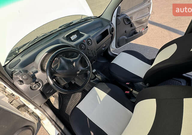 Ситроен Берлинго 2006 в Ровно на Automoto.ua Белый Ситроен Берлинго, объемом двигателя 1.9 л и пробегом 409 тыс. км за 3500 $, фото 24 на Automoto.ua