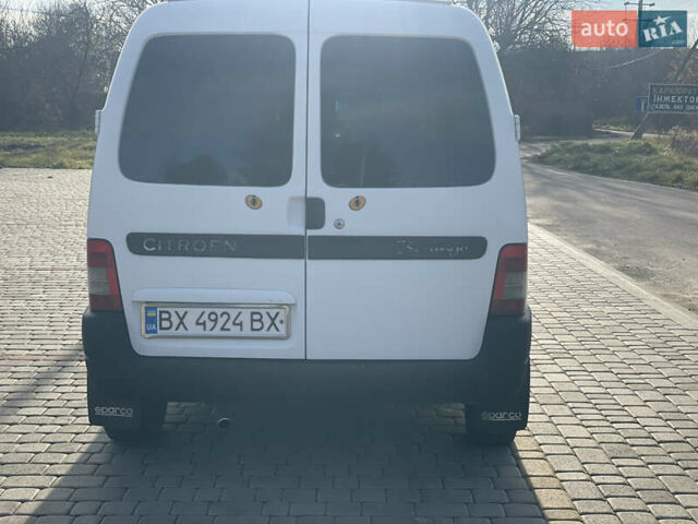 Белый Ситроен Берлинго, объемом двигателя 2 л и пробегом 263 тыс. км за 4400 $, фото 10 на Automoto.ua