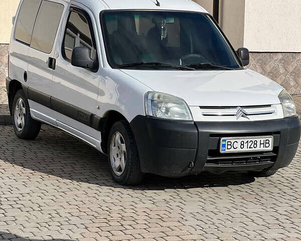 Ситроен Берлинго 2006 в Стрые на Automoto.ua Белый Ситроен Берлинго, объемом двигателя 1.9 л и пробегом 246 тыс. км за 4100 $, фото 24 на Automoto.ua