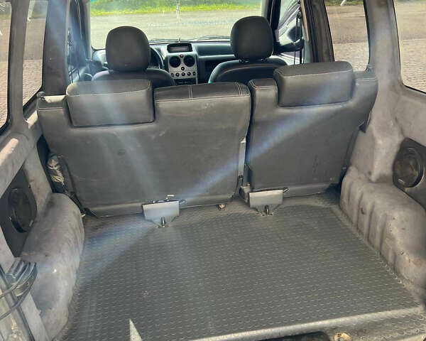 Ситроен Берлинго 2006 в Стрые на Automoto.ua Белый Ситроен Берлинго, объемом двигателя 1.9 л и пробегом 246 тыс. км за 4100 $, фото 5 на Automoto.ua