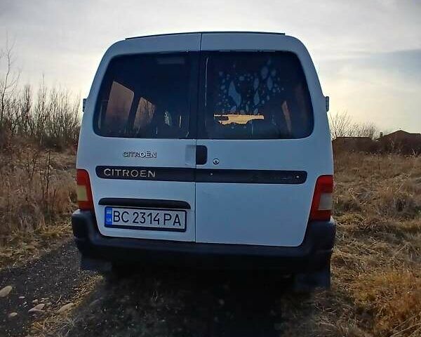 Белый Ситроен Берлинго, объемом двигателя 1.56 л и пробегом 300 тыс. км за 2850 $, фото 5 на Automoto.ua