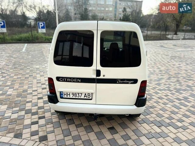 Белый Ситроен Берлинго, объемом двигателя 2 л и пробегом 345 тыс. км за 2999 $, фото 5 на Automoto.ua