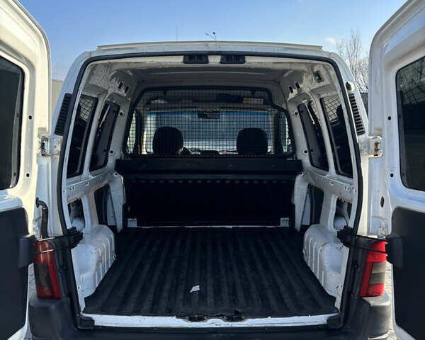 Белый Ситроен Берлинго, объемом двигателя 1.9 л и пробегом 375 тыс. км за 3300 $, фото 12 на Automoto.ua