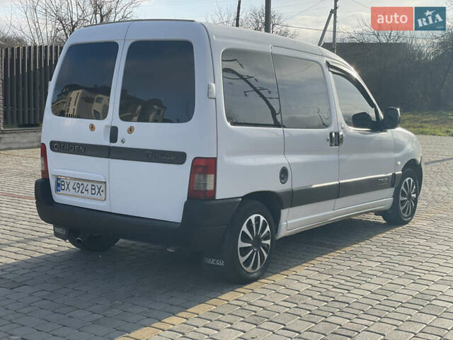 Белый Ситроен Берлинго, объемом двигателя 2 л и пробегом 263 тыс. км за 4400 $, фото 9 на Automoto.ua
