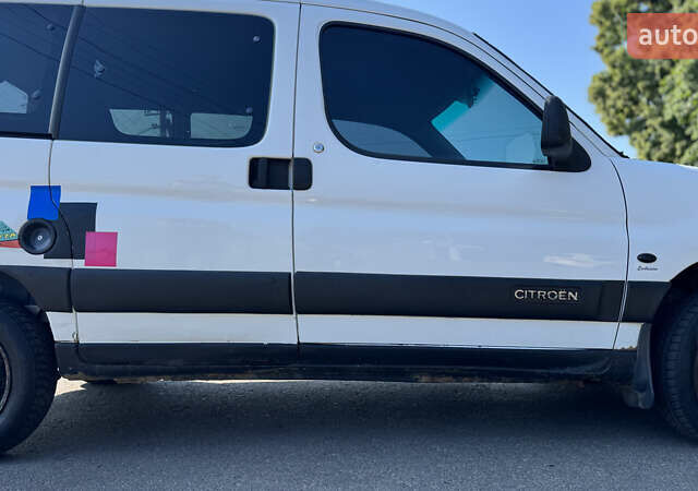 Ситроен Берлинго 2006 в Ровно на Automoto.ua Белый Ситроен Берлинго, объемом двигателя 1.9 л и пробегом 409 тыс. км за 3500 $, фото 6 на Automoto.ua