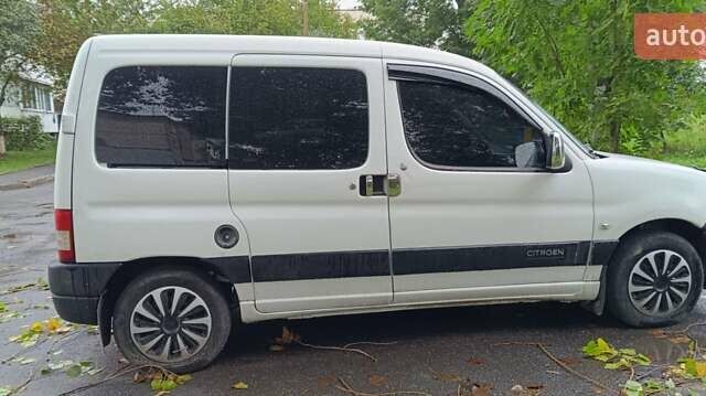 Білий Сітроен Берлінго, об'ємом двигуна 2 л та пробігом 263 тис. км за 3800 $, фото 3 на Automoto.ua