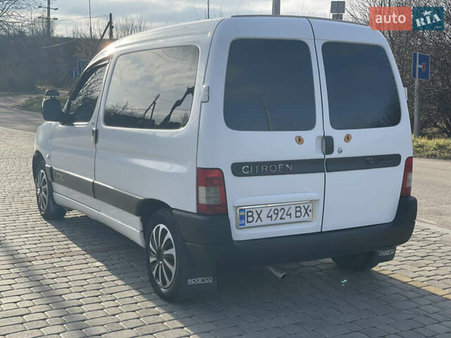 Белый Ситроен Берлинго, объемом двигателя 2 л и пробегом 263 тыс. км за 4400 $, фото 11 на Automoto.ua