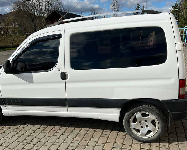 Ситроен Берлинго 2006 в Стрые на Automoto.ua Белый Ситроен Берлинго, объемом двигателя 1.9 л и пробегом 246 тыс. км за 4100 $, фото 7 на Automoto.ua